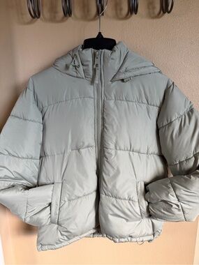 Aeropostale Light Sage Quilted Puffer Jacket with Hood